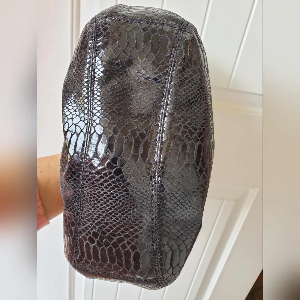 Michael Kors snakeskin handbag gold hardware EUC - Picture 11 of 15